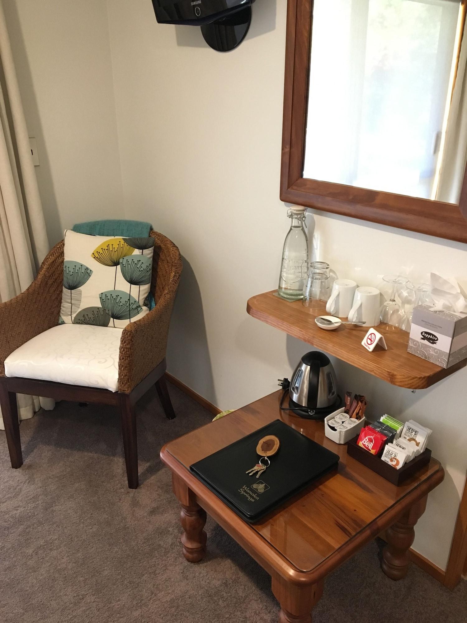 Wanaka Springs Lodge מראה חיצוני תמונה