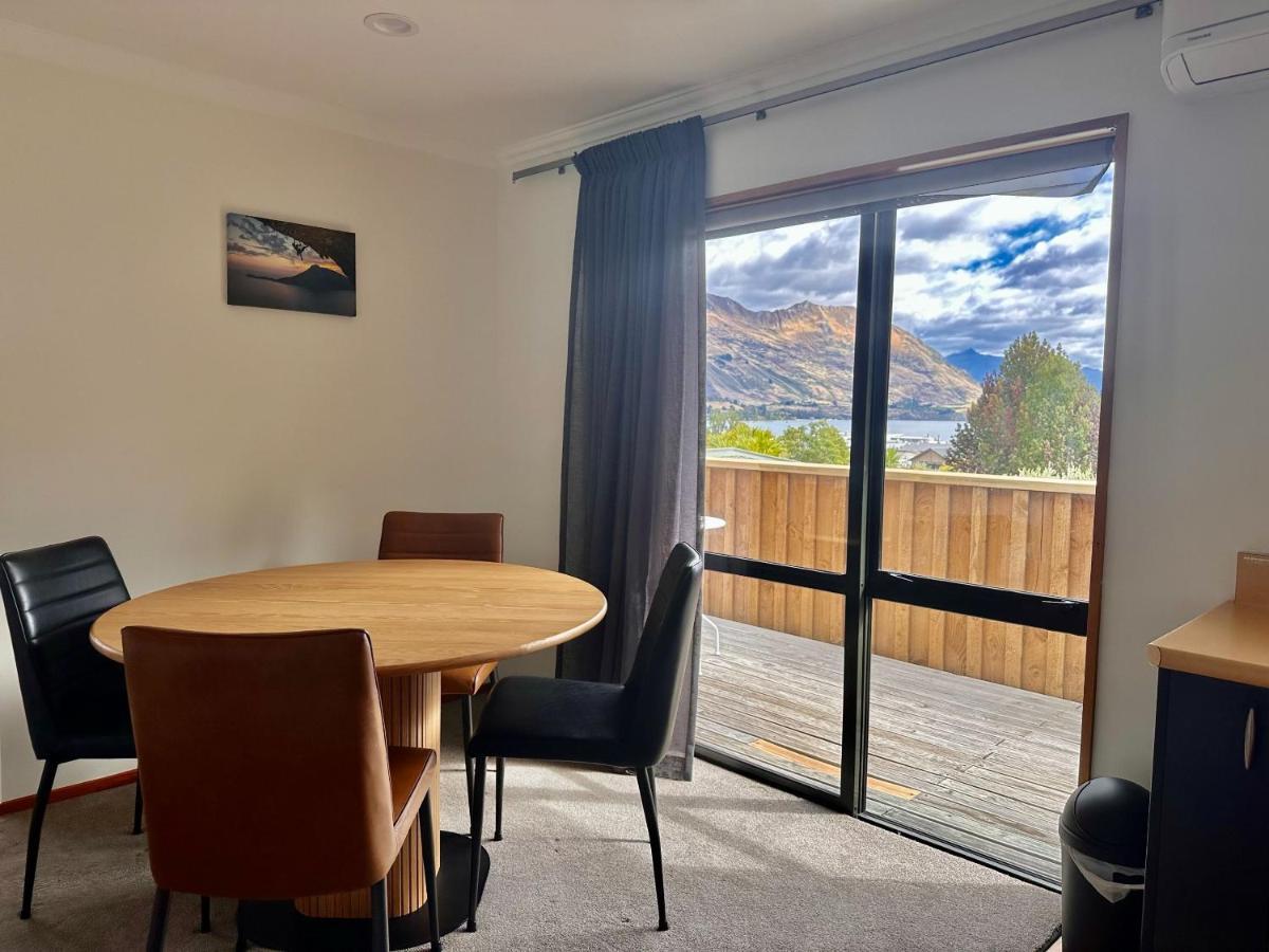 Wanaka Springs Lodge מראה חיצוני תמונה
