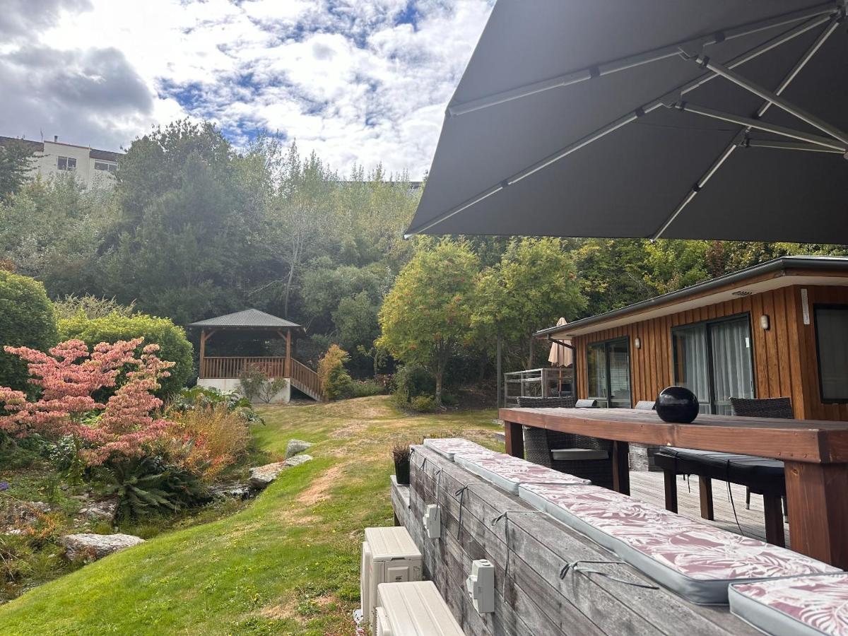 Wanaka Springs Lodge מראה חיצוני תמונה