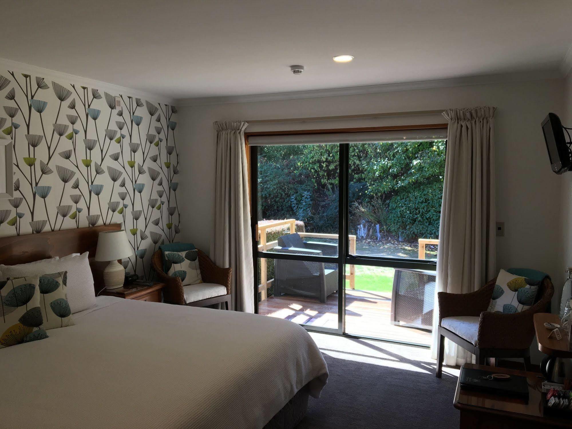 Wanaka Springs Lodge מראה חיצוני תמונה