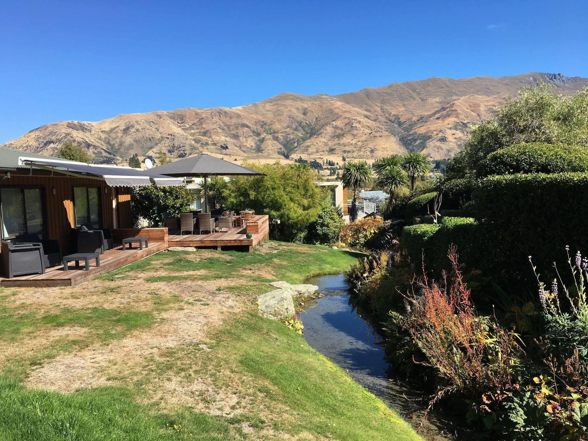 Wanaka Springs Lodge מראה חיצוני תמונה