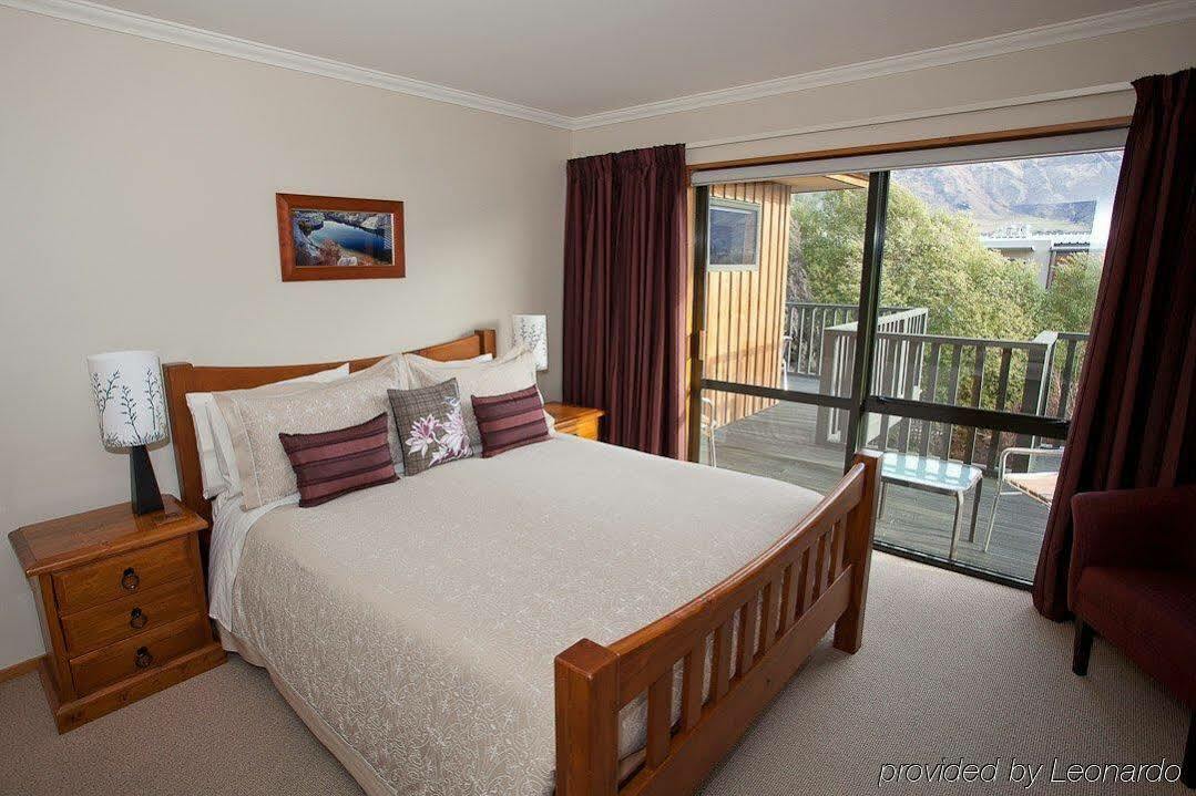 Wanaka Springs Lodge מראה חיצוני תמונה